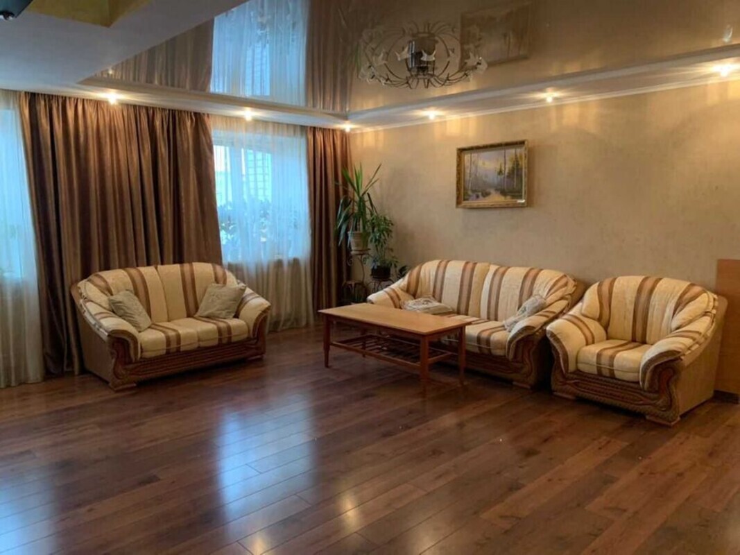 Sell multi-room apartment. Одесса, Говорова Маршала — photo 1