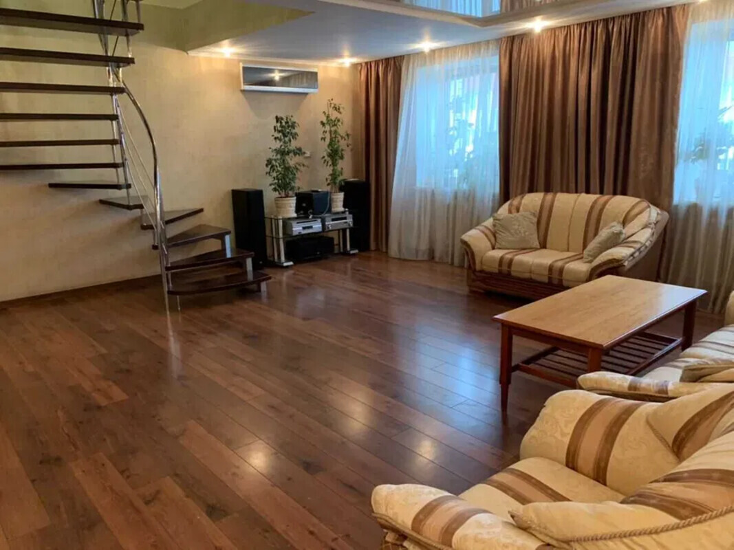 Sell multi-room apartment. Одесса, Говорова Маршала — photo 2