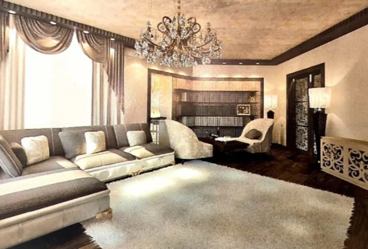 Sell 4-room apartment. Одесса, Французский б-р — photo 1