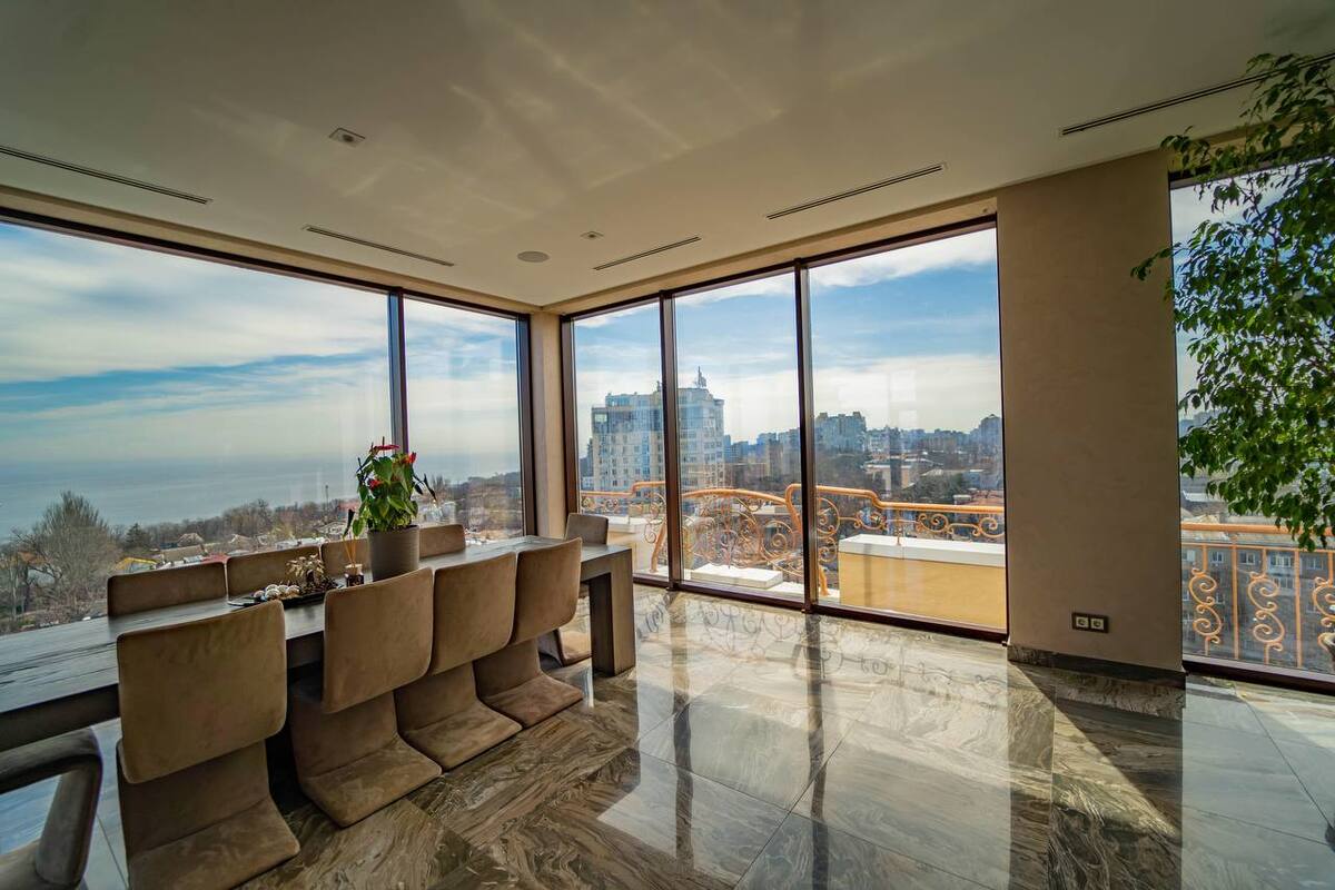 Sell 4-room apartment. Одесса, Французский б-р — photo 2