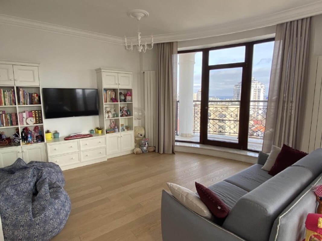 Sell 4-room apartment. Одесса, Французский б-р — photo 13