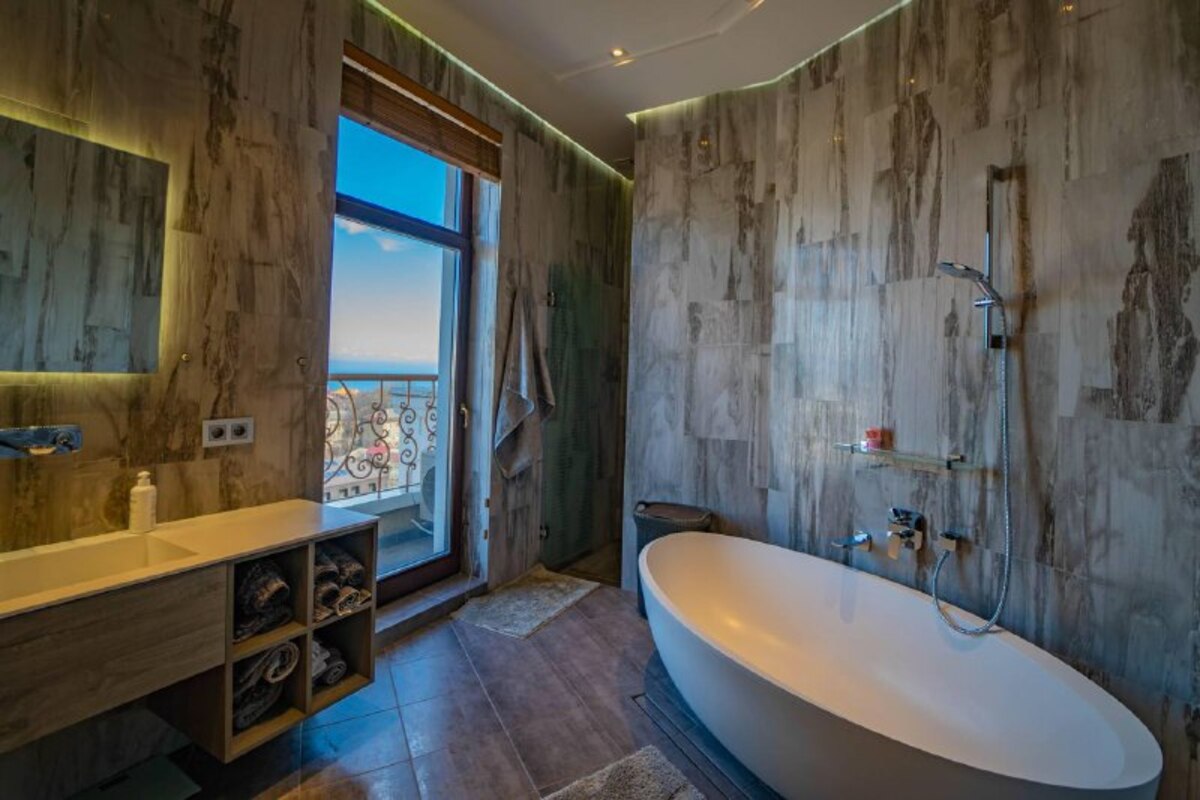 Sell 4-room apartment. Одесса, Французский б-р — photo 11
